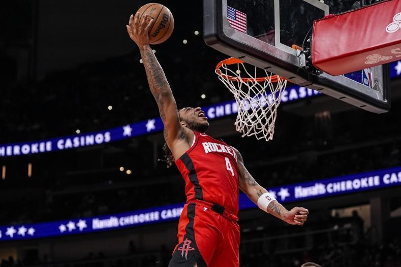 火箭终结3连败重返前六！杜兰特28+10秀暴扣 小贾18+7送关键三分