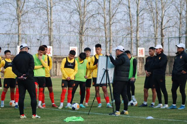 kering-国奥开内部会议小结热身 对球员社媒再提明确要求