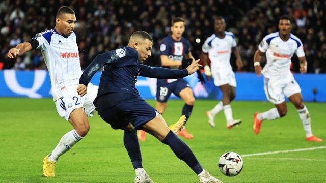 看看卡塔尔开的世界杯工资①猜猜洗手间保洁月薪？