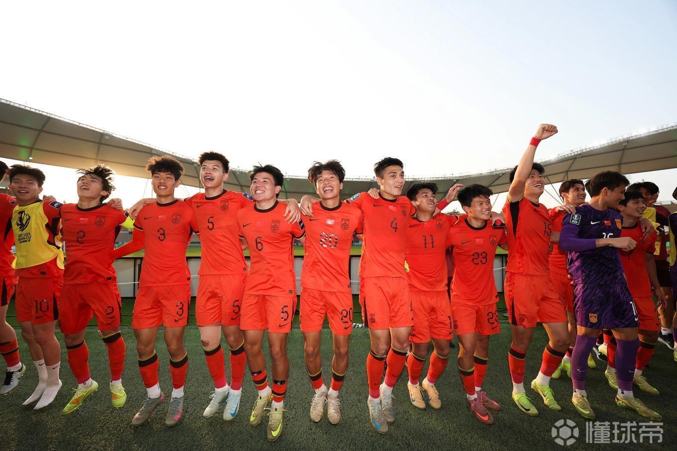 开云移动客户端-苏东：今晚U23国足不要打对攻，要贯彻大脚加身体&amp;amp;二点加定位