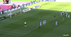 【西甲】拉菲尼亚双响 巴萨4比3逆转战胜塞尔塔