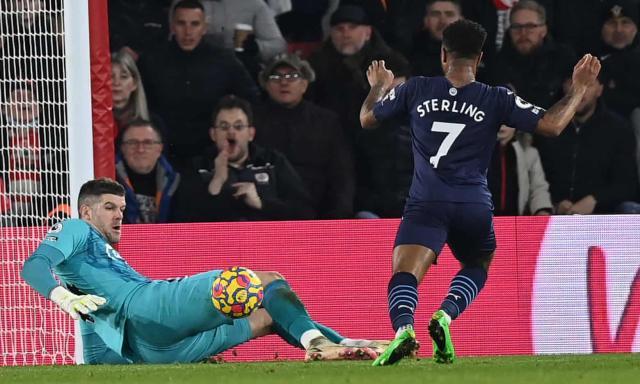 开云正版应用-2022继续快乐！12连胜止步，瓜帅真留着斯特林过年